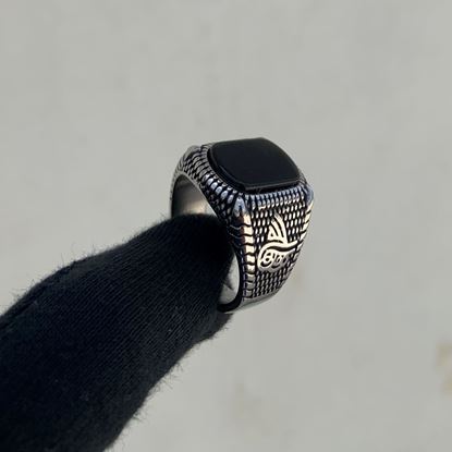 Picture of Silver onyx ring