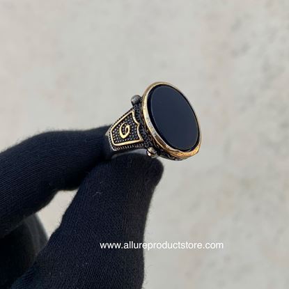 Picture of Oval ring with black stone