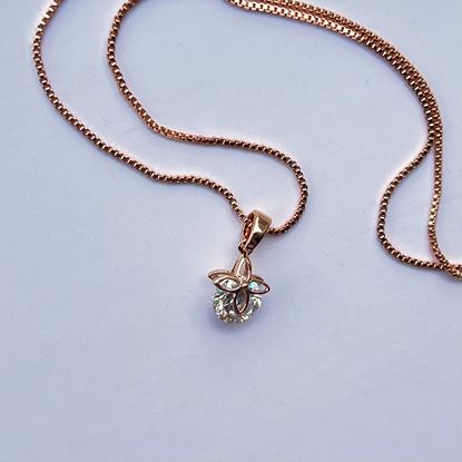 Picture of leaflet rose gold necklace