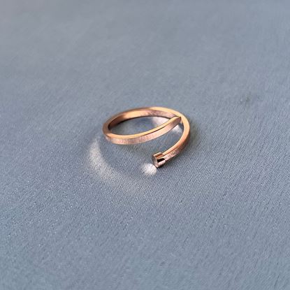 Picture of Sleek Nail ring Unisex Rose gold
